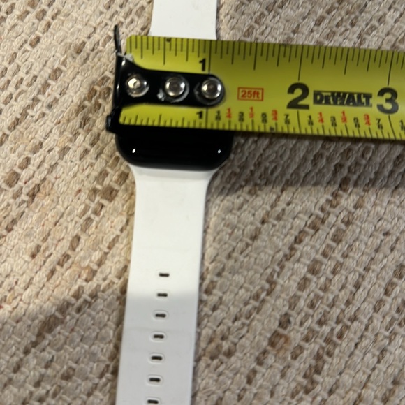 Apple Watch Brand New - Picture 6 of 6